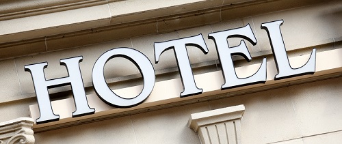שלטים לבתי מלון